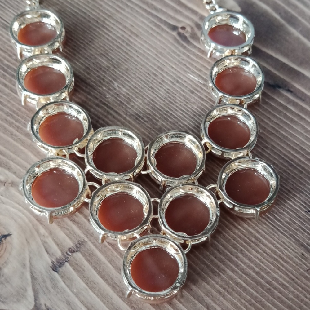 Brown statement necklace - Picture 5 of 8